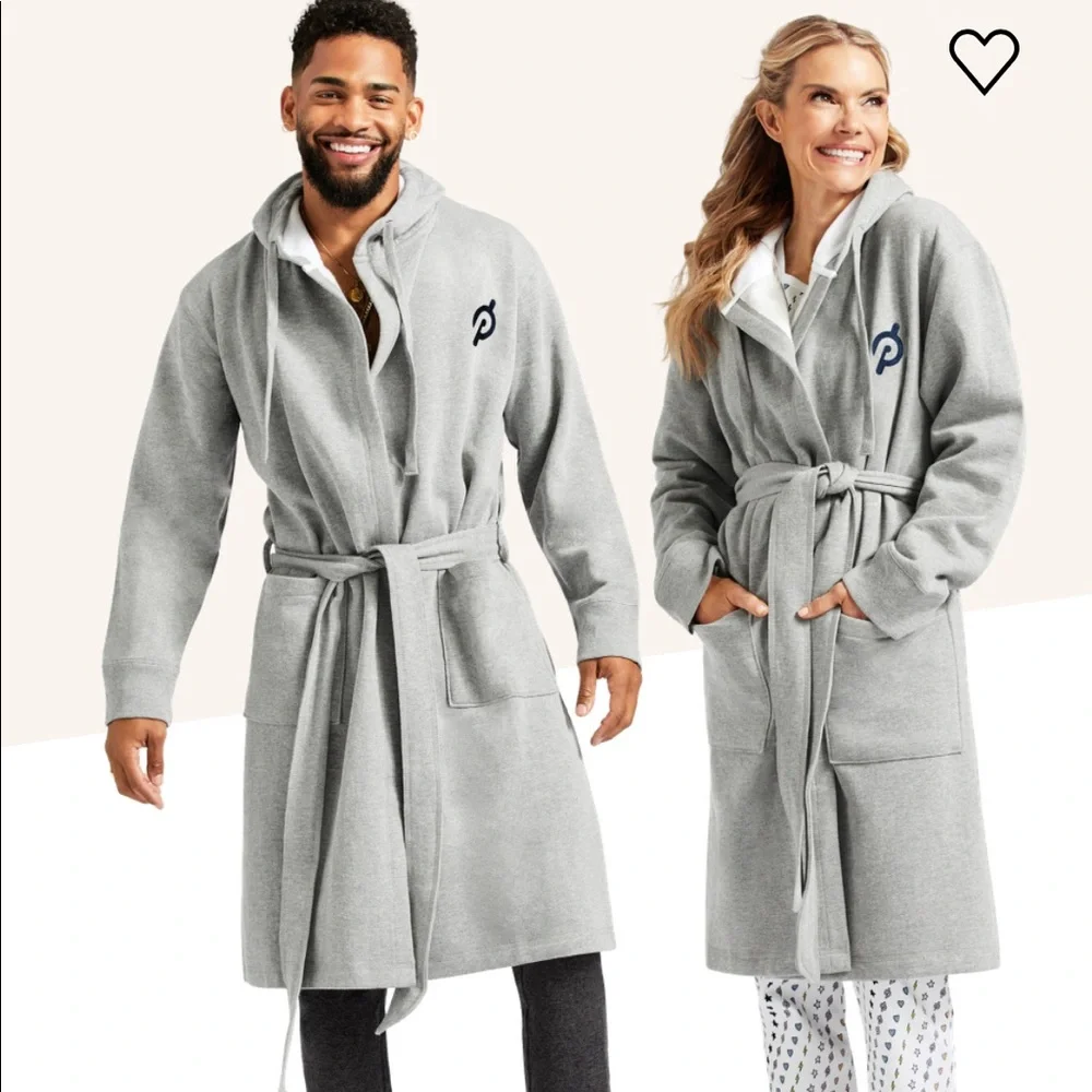 Peloton Robe - Picture 2 of 3